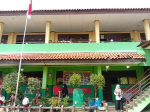 Orangtua Siswa Diminta Tak Beri Hadiah ke Guru