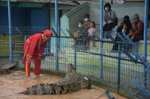 Masyarakat Diimbau Liburan ke Destinasi Wisata Lokal
