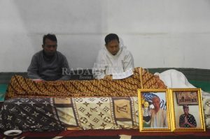 Pak Ogah Dimakamkan di TPU Jatisari