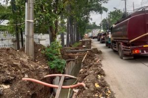 Rehab Saluran Sasak Bule Semrawut, DBMSDA Janji Tegur Kontraktor