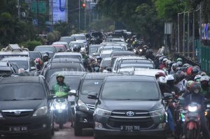 Tol Dibuka, Lalin Simpang Prisdo Mengular