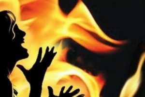 Dua Pejalan Kaki di Jelambar Disiram Bensin dan Dibakar