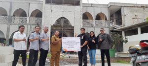 AP II Serahkan Bantuan untuk Pembangunan Masjid Al Furqon SMAN 1 Cikarang Utara