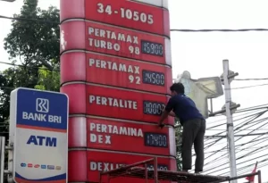 Harga BBM Turun Lagi, Cek Harga Terbaru