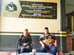 Daris Serahkan Jabatan Ketua Partai Ummat Kabupaten Bekasi ke Putri Kandungnya