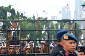 Dikepung Perangkat Desa, Demokrat Perjuangkan Aspirasi PPDI