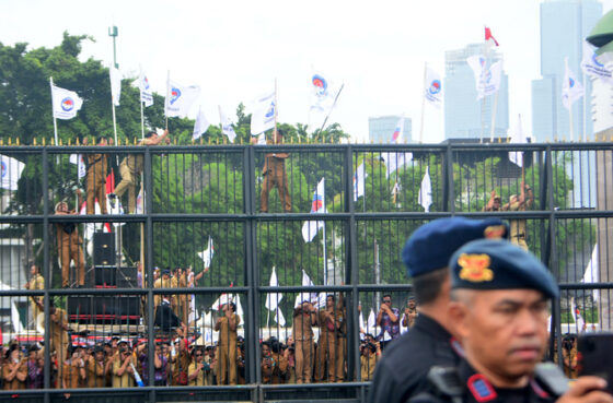 Dikepung Perangkat Desa, Demokrat Perjuangkan Aspirasi PPDI