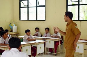 Guru Dinilai Tidak Peduli Mutu dan Kualitas Pendidikan
