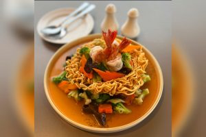 I Fu Mie Lezat dengan Kuah Kental ala ASTON Imperial Bekasi