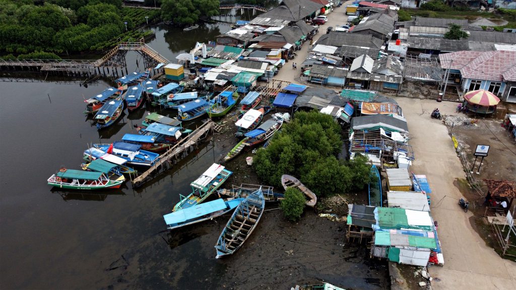 Jembatan Cinta Sepi Pengunjung, Jasa Perahu Wisata dan Pedagang Nol Pendapatan