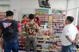 Pegawai Minimarket di Cikarang jadi Korban Penipuan Modus Tukar Uang Koin Berisi Tanah