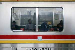 Viral, Siti Fatimah Melahirkan di Commuter Line Stasiun Tanah Abang