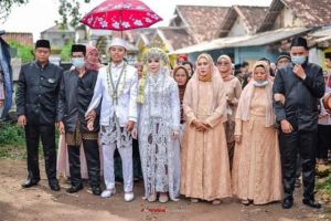 Curhat Istri Viral, Suami Selingkuh dengan Mertua, Rozy Polisikan Mantan Istri