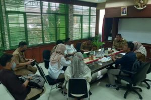 Awarding dan Jalan Sehat  Ramaikan HUT Kota Bekasi
