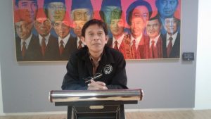 Erick Thohir, Sepak Bola dan Politik