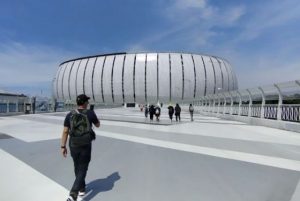 Penonton Konser Dewa 19 Keluhkan Fasilitas Jakarta International Stadium