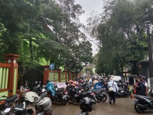 Parkir Berbayar Mirip Mal Aktif, Parkir Liar Menjamur di Samping Pemkot Bekasi