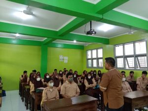 Studi Kampus Pacu Siswa Kuliah