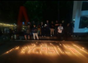 Lilin-Lilin “Pancasila” di Bawah Landmark Kota Bekasi