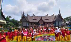 Antusiasme Siswa SDN Jatirahayu VI Tinggi Ikut Outing Class