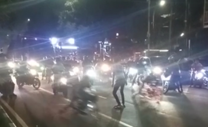 Ramadan, Trek-Trekan di Jalan Ahmad Yani Bekasi Tetap Ramai