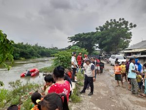 Mau Mandi di Sungai, Balita Usia 2,5 tahun Tenggelam di Kalimalang