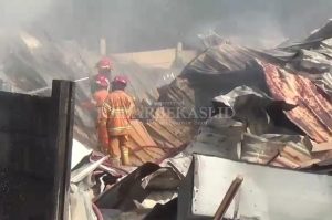 Gudang dan Uang Tunai Ratusan Juta Hangus Terbakar
