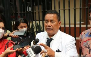 Buntut Ucap “Lu Punya Otak Enggak” ke Wartawan, Hotman Paris Sampaikan Permintaan Maaf
