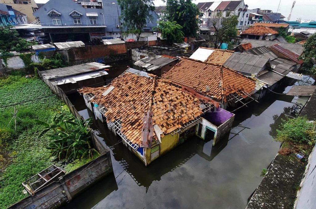 Lihat Nih, Banjir Gang Cue Sudah 3 Tahun Tak Pernah Surut, Airnya Menghitam Begini, Plt Wali Kota Bilang Ini Solusinya