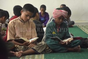 Khatamkan 5.500 Kali Al-Quran Selama Ramadan   