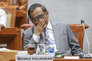 Bocoran MK Bakal Terapkan Sistem Pemilu Tertutup, Mahfud MD: Cari Pembocor MK ke Denny Indrayana