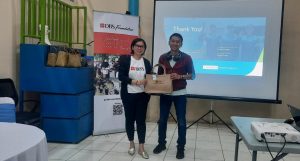 Tingkatkan Kapasitas Literasi Keuangan Pelapak Sampah dengan Edukasi   