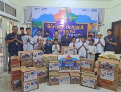 Berbagi Bahagia, BRI Kantor Cabang Bekasi Bagikan Ratusan Paket Sembako kepada Masyarakat