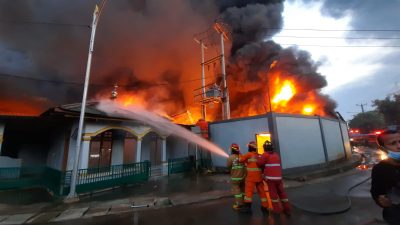 Gudang Limbah Plastik Terbakar di Bantargebang, Korbannya Segini