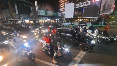 Pemudik Bermotor Padati Jalur Kalimalang Bekasi
