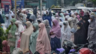 Ribuan Jemaah Muhammadiyah Kabupaten Bekasi Salat Idulfitri di Metland Tambun