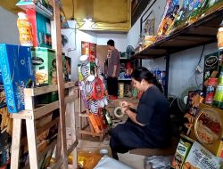 Pekan Sibuk Para Penjual Parsel