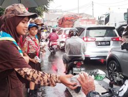 Pembelajaran Khusus Lewat Berbagi Takjil