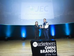 Pertama di 2023, JEC Raih Penghargaan Marketeers OMNI Brand 2023 Kategori Omnichannel Branding