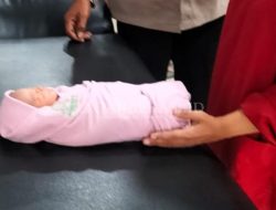 Bayi Baru Lahir Ditemukan di Pinggir Jalan