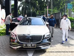 Nih, Tunggangan Harian Johnny G Plate, Beda dari Menteri Lain