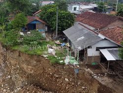 Relokasi Warga Bantaran Cipamingkis Belum Ada Kepastian.