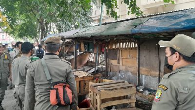 Pembongkaran Bangli Pasar Family Harapan Indah Dapat Perlawanan Pedagang, Ini Alasannya, Dijawab Camat Begini