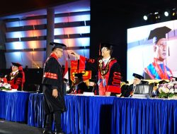 Lulusan UNKRIS Diminta Tetap jadi Manusia Pembelajar