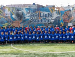 BRImo Future Garuda: Ini Potret Anak Muda Indonesia Latihan Bola Bersama Roberto Carlos, Materazzi, Abidal, dan Veron   