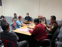 Pajak Jabar III Serahkan Tersangka Pencucian Uang ke Kejati Jabar  