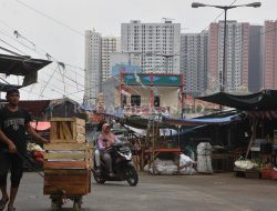Penerapan Kebijakan Pengurangan Kantong Plastik