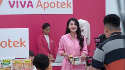 Sandra Dewi, dari Konsumen Setia jadi Duta Viva Apotek   