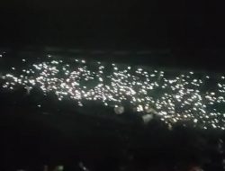 Lampu Stadion Patriot Candrabhaga Padam saat Pertandingan Persija vs Ratchburi FC   