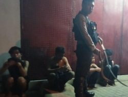Pulang Tawuran, 6 Remaja Ini Tertangkap di Mustikajaya
